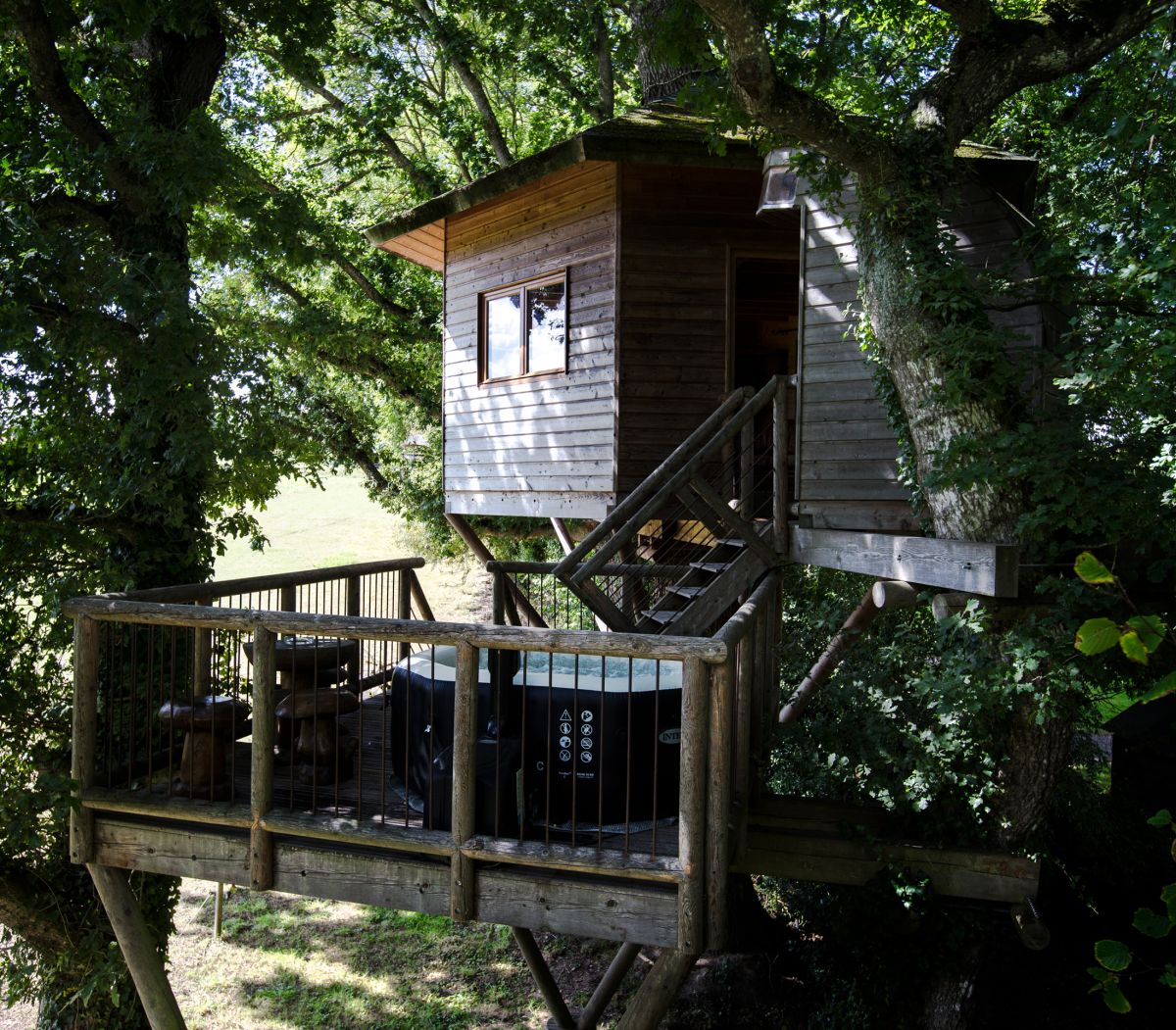 La cabane dans les arbres en Bretagne : une expérience 100 % nature...