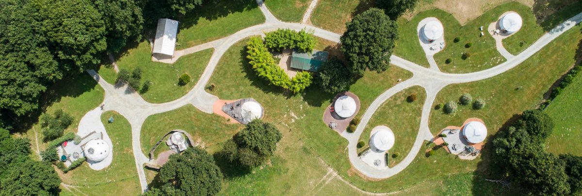 Domaine d'hébergements insolites naturel et écoresponsable, près de Saint Malo et Dinan en Bretagne